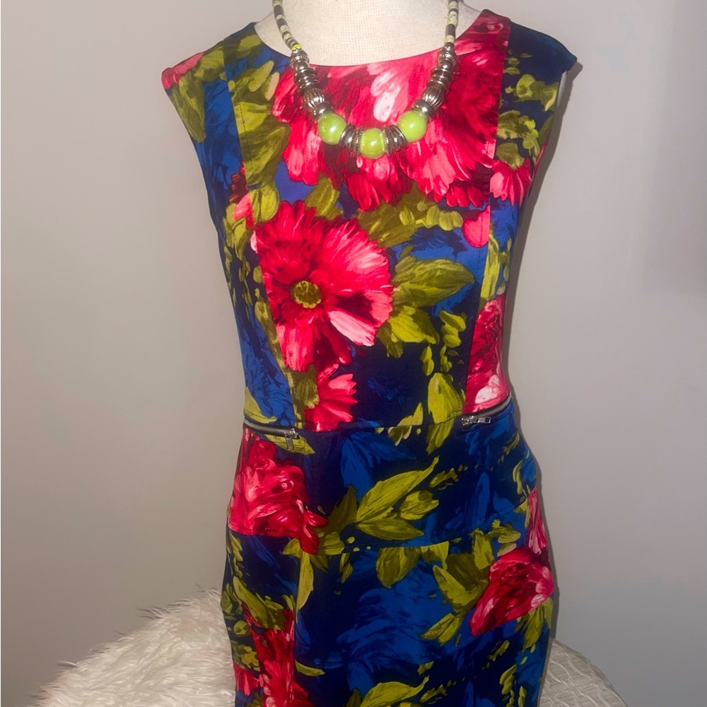 Women’s “Enfocus Studio” Dress